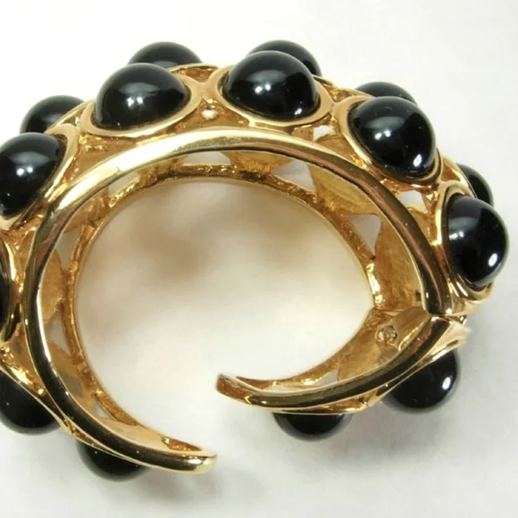Vintage KENNETH JAY LANE Large Gold Plate and Black Signed Bracelet - Picture 2 of 3